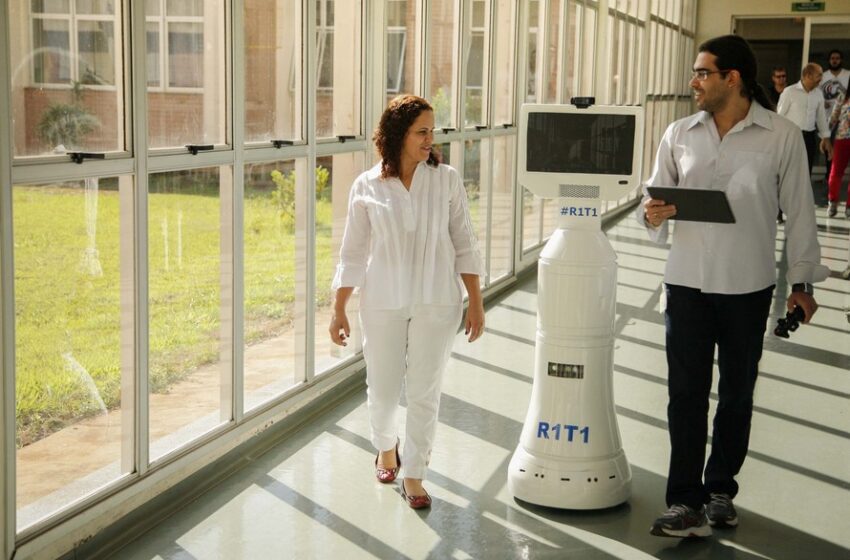  Robô usado no Hospital Regional de Maringá é destaque na América Latina