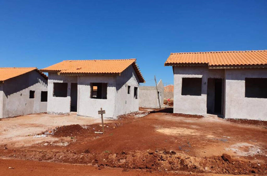  Construção de casas para famílias em vulnerabilidade avança em Marumbi e Lunardelli