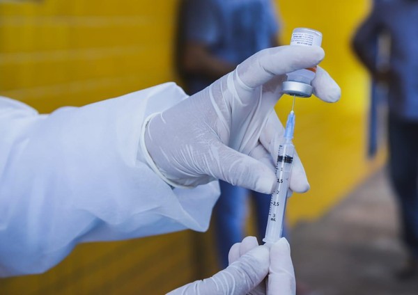 FURA FILA: Tribunal abrirá processos sobre vacinação indevida de políticos