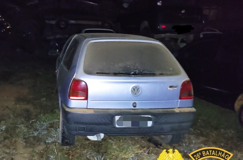  Carro roubado é recuperado pela PM em Ortigueira