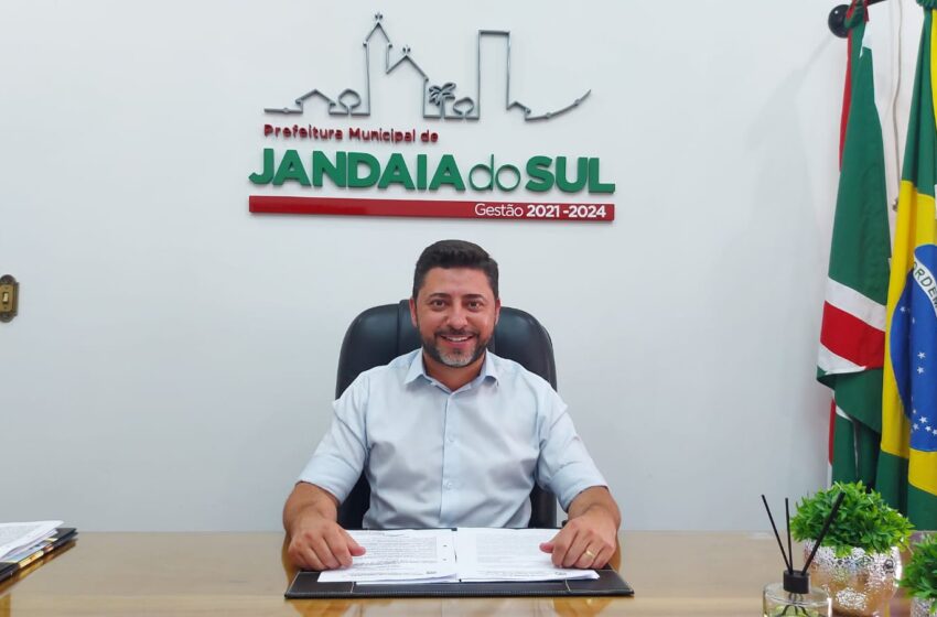  Lauro Junior fecha pacote de projetos decisivos para o desenvolvimento de Jandaia do Sul