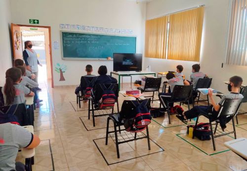  RIO BOM – Volta às aulas presenciais na rede municipal de ensino será de forma gradativa