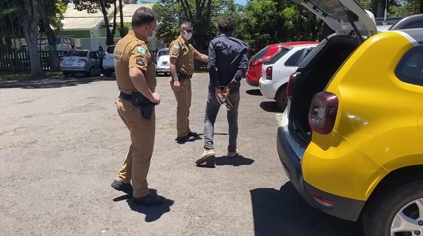  Homem “passa a mão” em jovem e termina preso pela Polícia em Apucarana