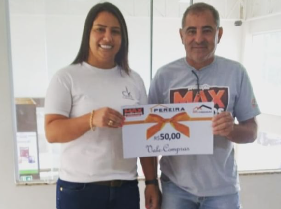  Adriana de Oliveira – Ganhadora Vale-Compras Promoção MaxPrêmios de Fim de Ano