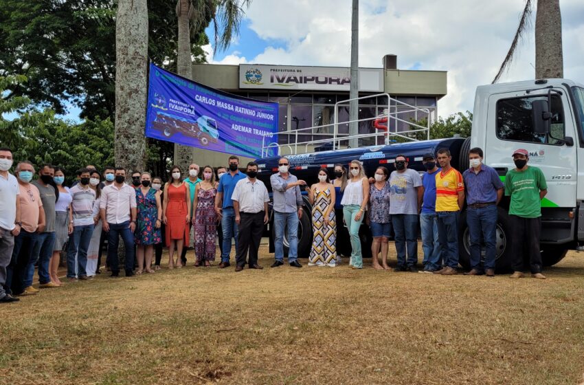  Prefeitura de Ivaiporã recebe caminhão pipa do Governo do Estado