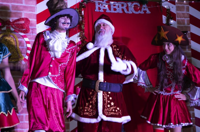  Chegada do Papai Noel acompanhada de apresentação de teatro em Jardim Alegre