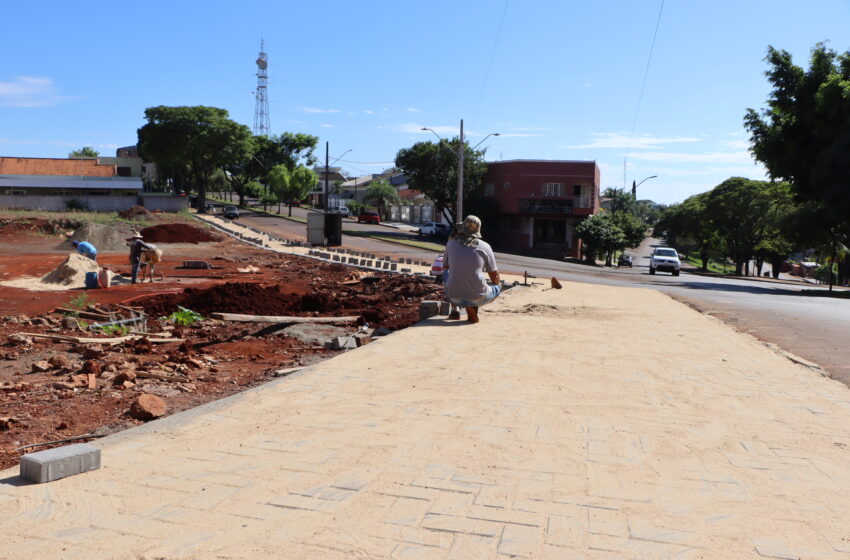  Prefeitura de Ivaiporã investirá R$1.363.560 milhão em calçadas dos prédios públicos