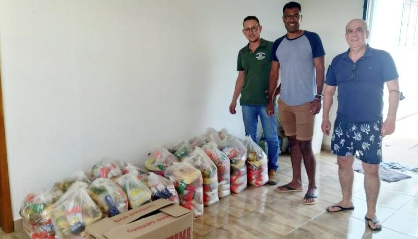  Loja Maçônica distribui 9,5 toneladas de alimentos à famílias carentes em Faxinal