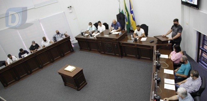  Câmara aprova reajuste de 16% aos servidores municipais de Arapongas