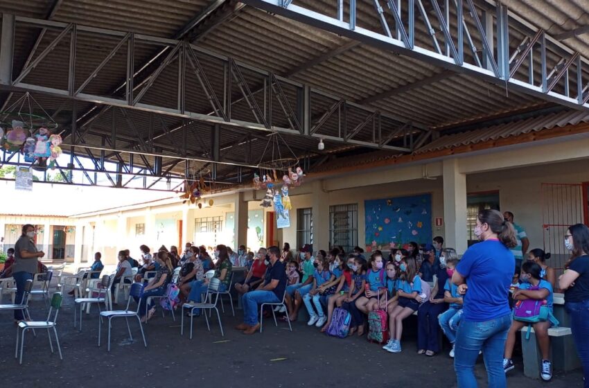  Prefeitura de São Pedro do Ivaí investiu em estruturas e capacitação para retorno das aulas