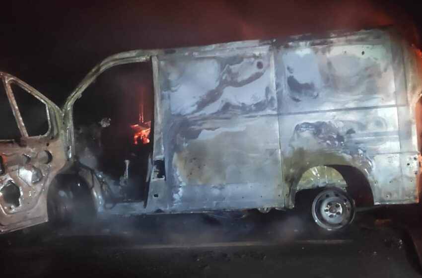 Veículo de Apucarana pegou fogo próximo a Borrazópolis