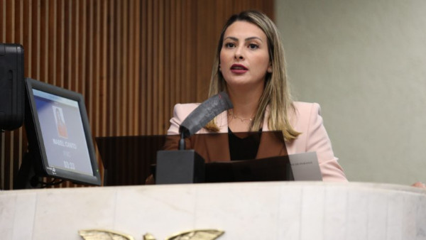  IVAIPORÃ – Deputada critica na Assembleia cassação de vereadora