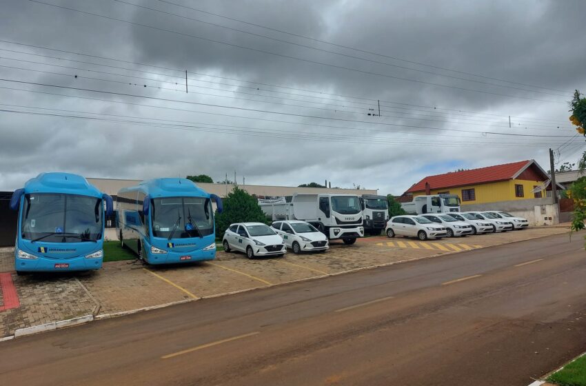  Prefeitura de Ariranha do Ivaí divulga inúmeros veículos e equipamentos rodoviários a serem destinados à população