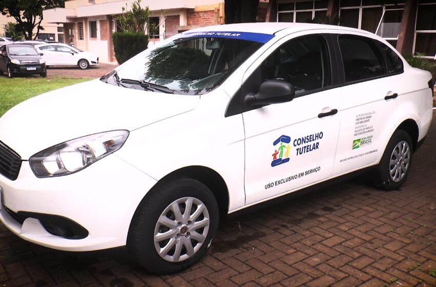 Conselho Tutelar de Mauá da Serra ganha novo veículo zero KM