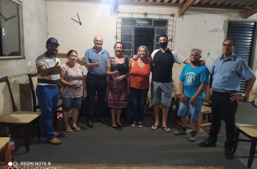  Em Marumbi prefeito Adhemar Rejani firma compromisso após reunião com moradores da Vila Rural