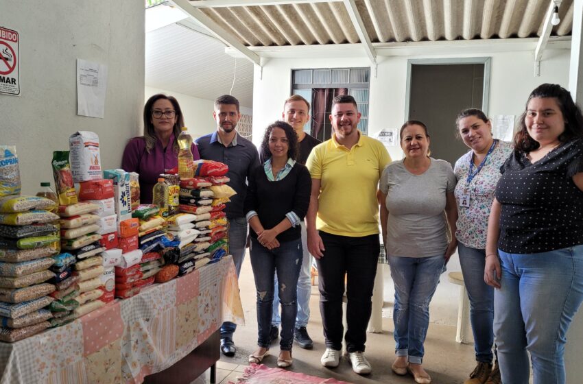  Prefeitura de Ivaiporã doa alimentos à ONG Torre Forte arrecadados na 7ª Caminhada Internacional na Natureza