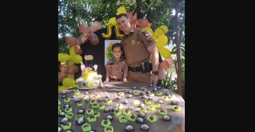  Menino fã da PM em Cândido de  Abreu recebeu a equipe de plantão em seu aniversário