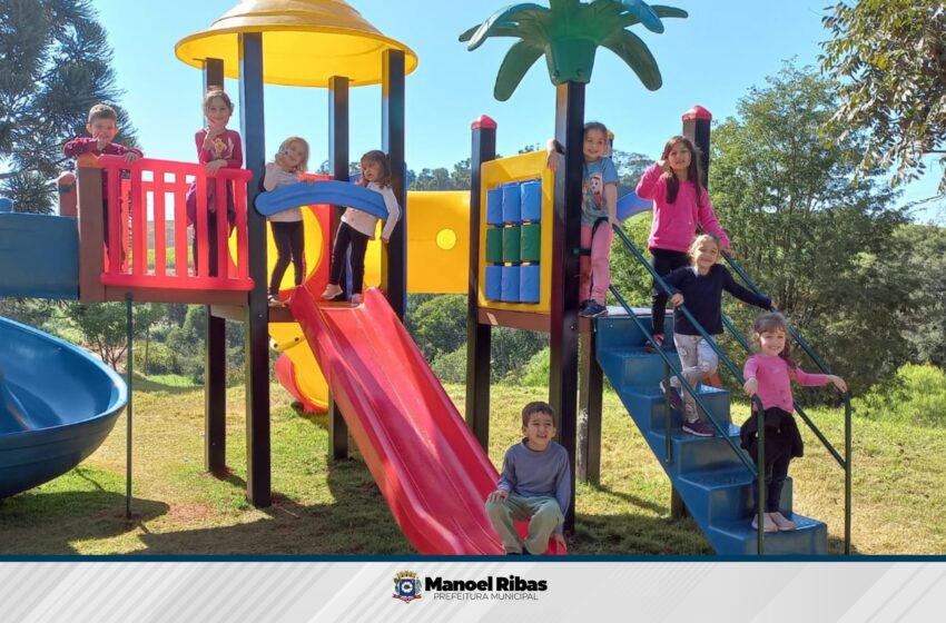  Prefeitura de Manoel Ribas inicia a instalação de parques infantis em escolas e CMEIs