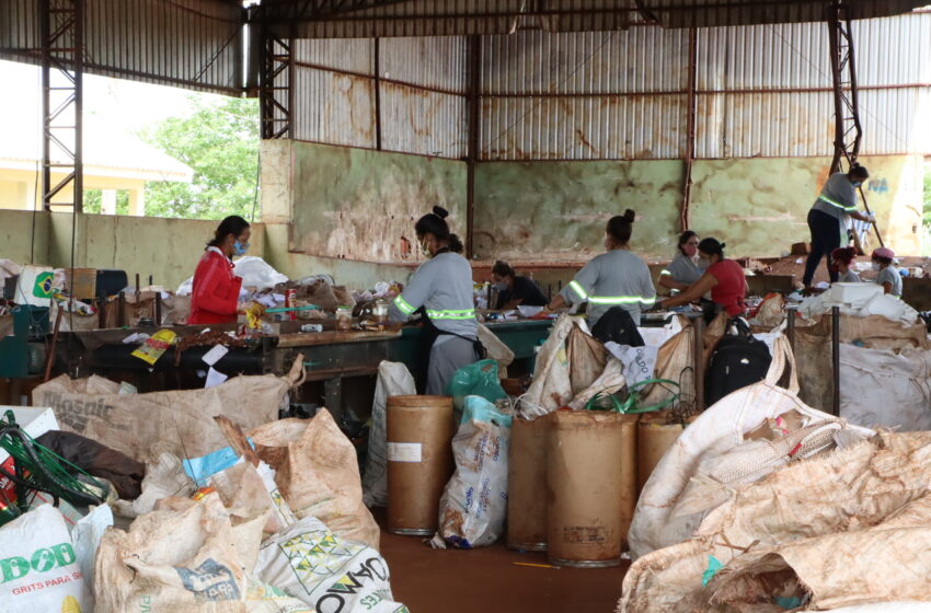  Prefeitura de Ivaiporã inicia Semana do Meio Ambiente com Caravana da Reciclagem