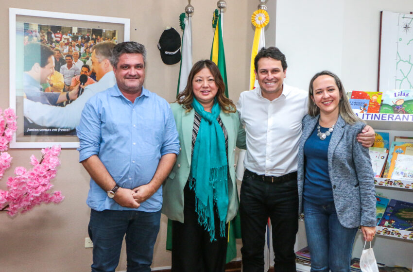  APUCARANA – Prefeita de Tamarana conhece programas municipais