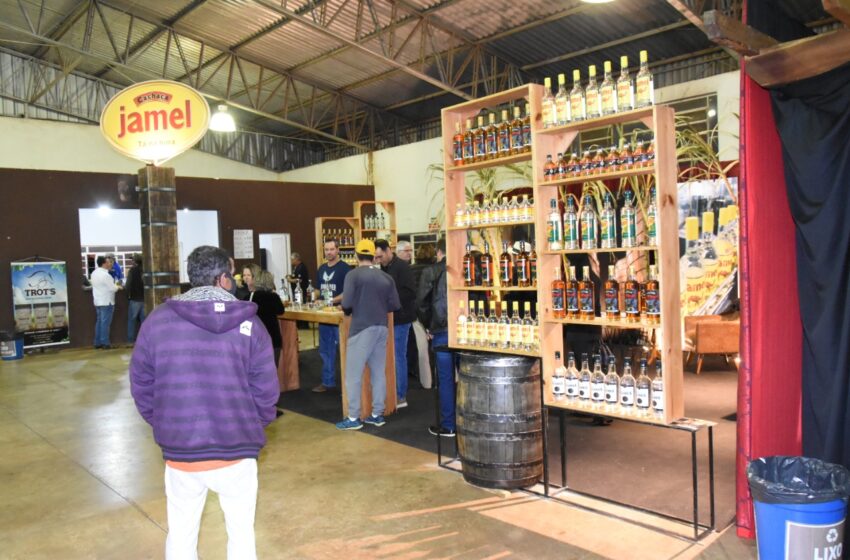  Festival da Cachaça de Jandaia do Sul recebeu 10 mil pessoas em 2 dias de evento