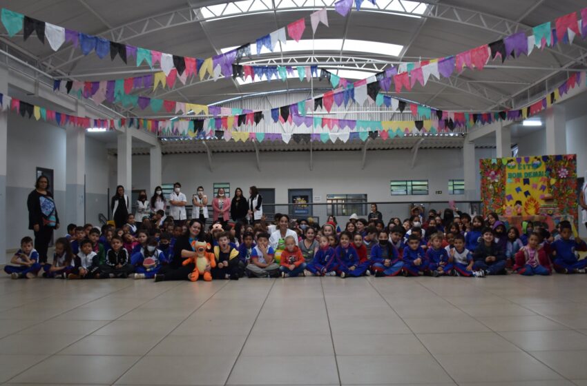  Escolas municipais de Marilândia do Sul recebem palestra sobre saúde bucal