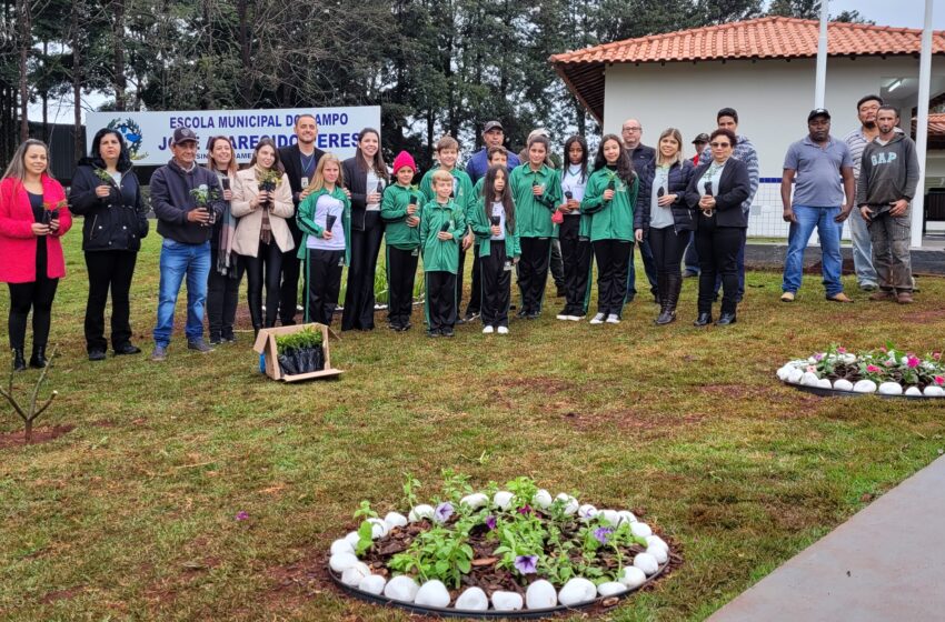  Prefeitura de Ivaiporã premia escolas e CMEI vencedores da Caravana da Reciclagem