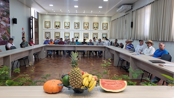  Prefeito de Ivaiporã cita investimentos públicos no Dia do Agricultor