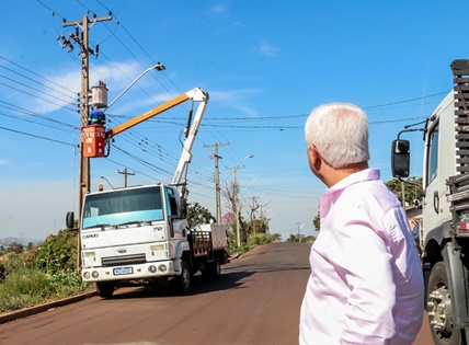  Apucarana implanta iluminação em LED na Vila Rural Nova Ukrânia