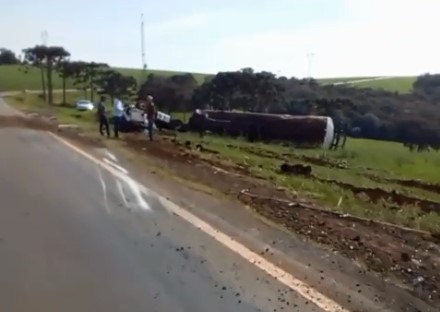  Motorista de caminhão morre após acidente entre Manoel Ribas e Ivaiporã