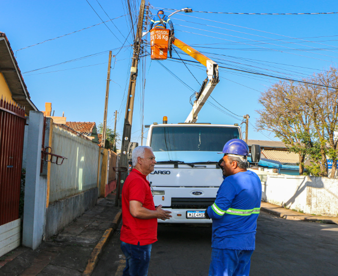  APUCARANA – Com nova iluminação no “Castelo Branco”,  modernização abrange toda a zona leste da cidade