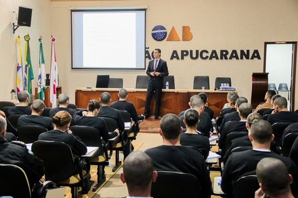  Escola de formação da PM realiza aula inaugural para 61 novos policiais em Apucarana