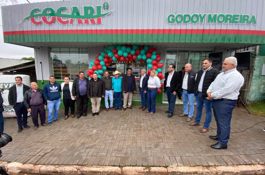  COCARI inaugura loja em Godoy Moreira