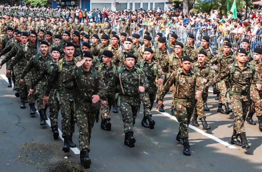  Desfile dos 200 anos da Independência atrai mais de 20 mil apucaranenses