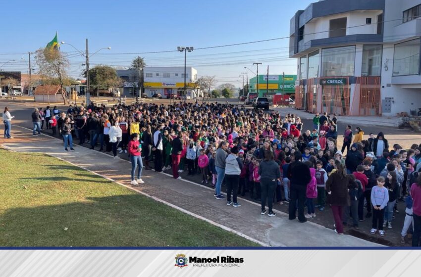  Manoel Ribas realiza semana da Pátria com abertura e hasteamento das Bandeiras