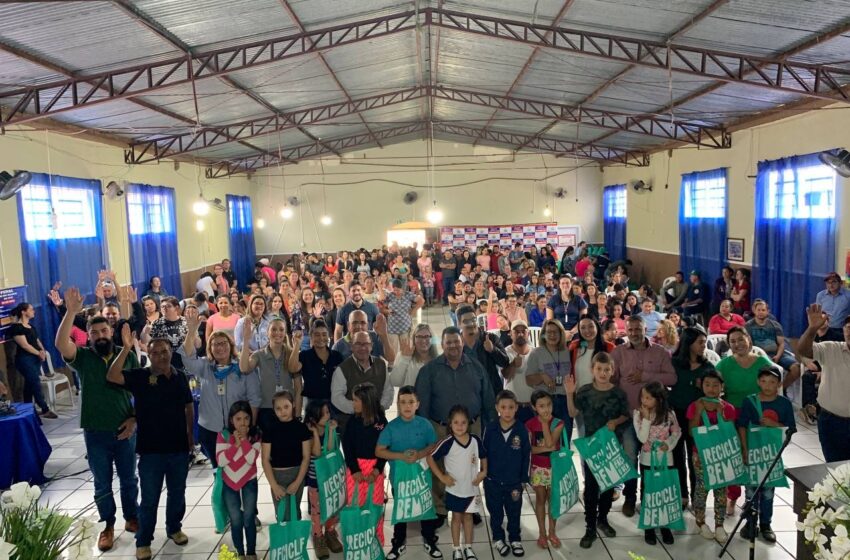  RIO BRANCO DO IVAÍ – Programa “Amor pelo Planeta” incentiva reciclagem nas escolas