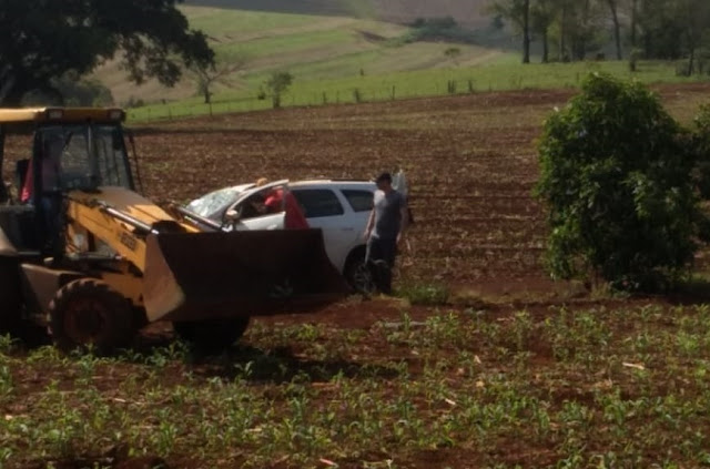  PR-466 – Carro da Prefeitura de Lidianópolis sofre acidente na região