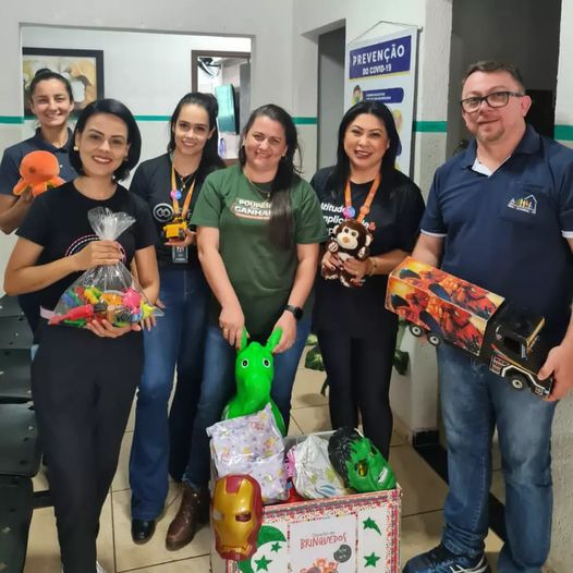  Cresol realiza entrega de brinquedos para Cras de Cruzmaltina