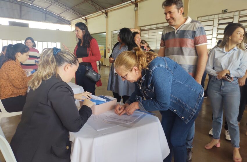  Prefeitura de São Pedro do Ivaí contempla servidores com cartão Vale Alimentação