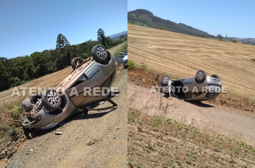  Mulher fica ferida após acidente em estrada de Ortigueira