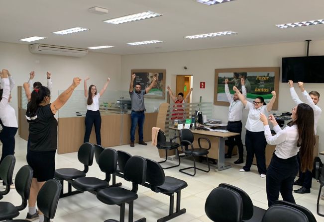  Saúde de Rio Bom inicia projeto de ginástica laboral