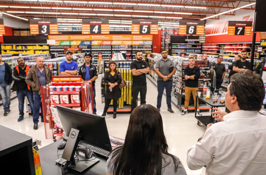  AutoZone autopeças inaugura loja em Apucarana