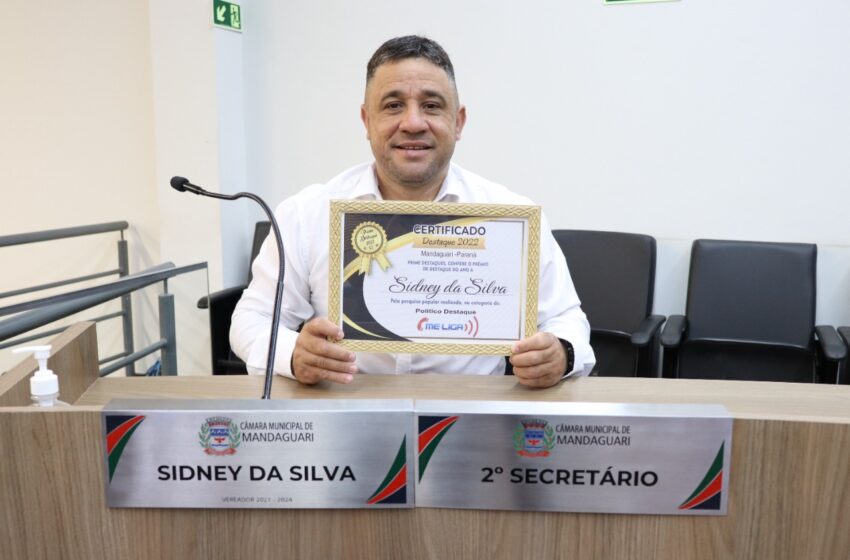  Pelo 2º ano consecutivo vereador Chiquinho de Mandaguari recebe prêmio “Político Destaque”