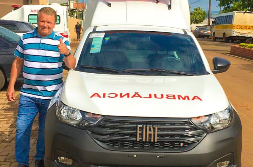  Grandes Rios recebe nova ambulância destinada para o distrito de Ribeirão Bonito