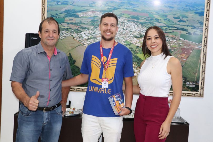  Prefeitura de Jardim Alegre firma convênio com a Univale
