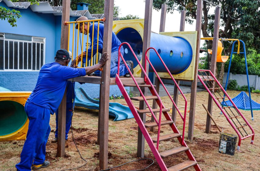  Prefeitura instala parque infantil na Associação Download