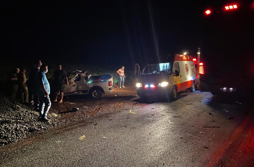  Motorista morre em colisão entre carro e carreta, próximo a São João do Ivaí