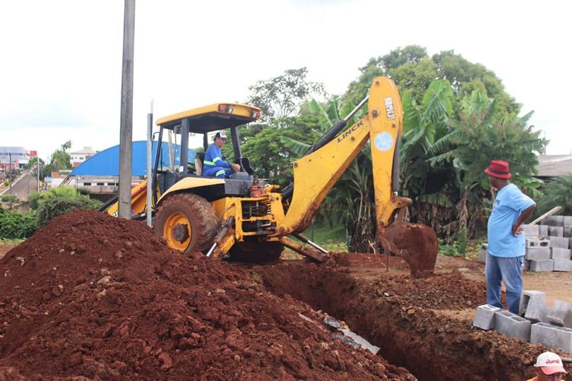  Obras de boca de lobo em Ariranha do Ivaí são retomadas após Carnaval