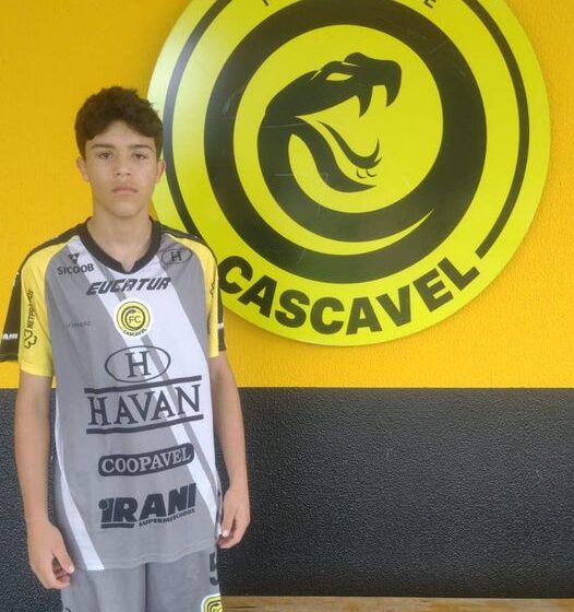  Jovem de 14 anos de Mauá da Serra vem se destacando no futebol de Cascavel