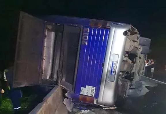  Acidente com ônibus em rodovia paulista deixa três mortos e 21 feridos
